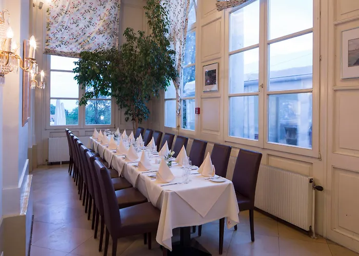 Hotel Austria Trend Schloss Wilhelminenberg