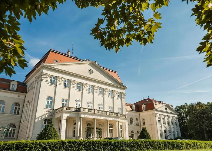 Austria Trend Schloss Wilhelminenberg Hotel 4*