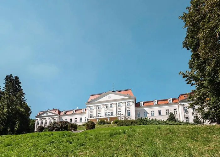 Austria Trend Schloss Wilhelminenberg
