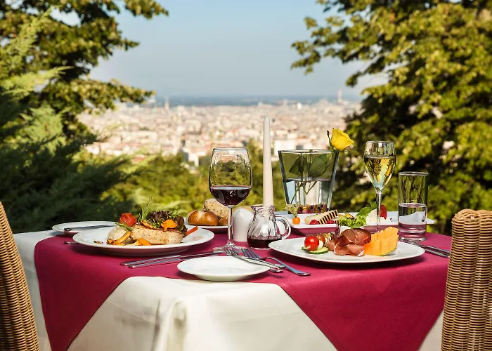 Austria Trend Schloss Wilhelminenberg 4*