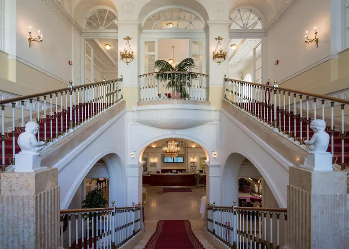 Hotel Austria Trend Schloss Wilhelminenberg 4*