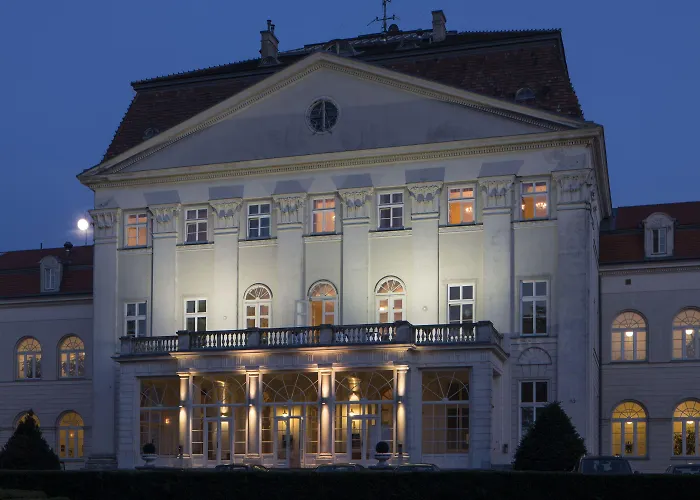 Austria Trend Schloss Wilhelminenberg 4*