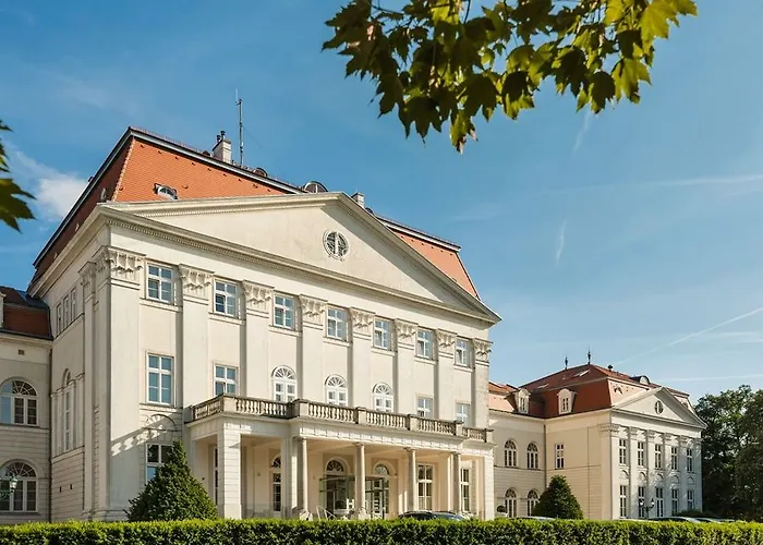 Hotel Austria Trend Schloss Wilhelminenberg 4*
